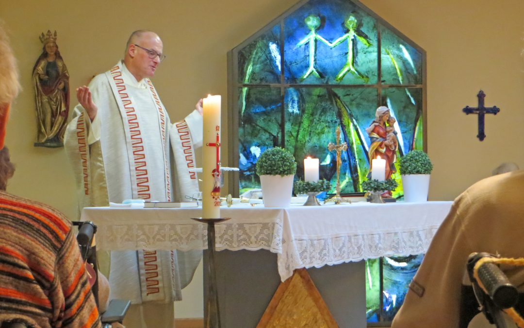 Blasiussegen in unserer Hauskapelle